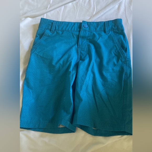 Under Armour Golf Shorts - Picture 1 of 1
